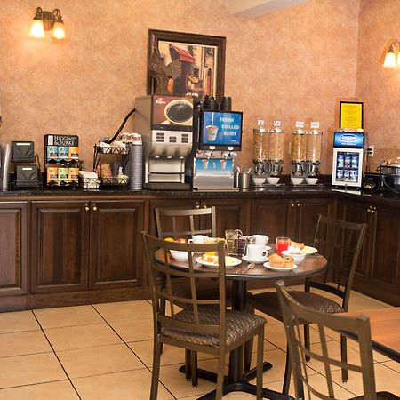 Best Western Plus Fredericton Hotel & Suites Exterior photo